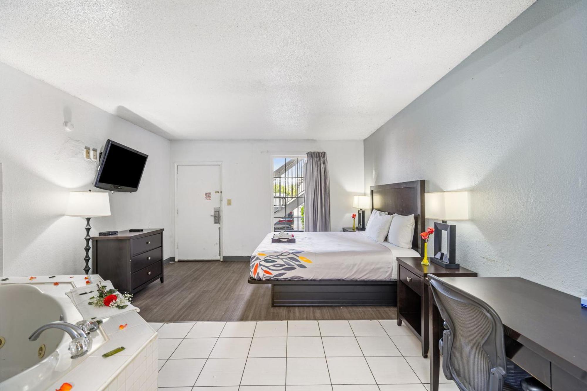 Budgetel Inns & Suites Augusta Downtown 706-945-1238 Buitenkant foto