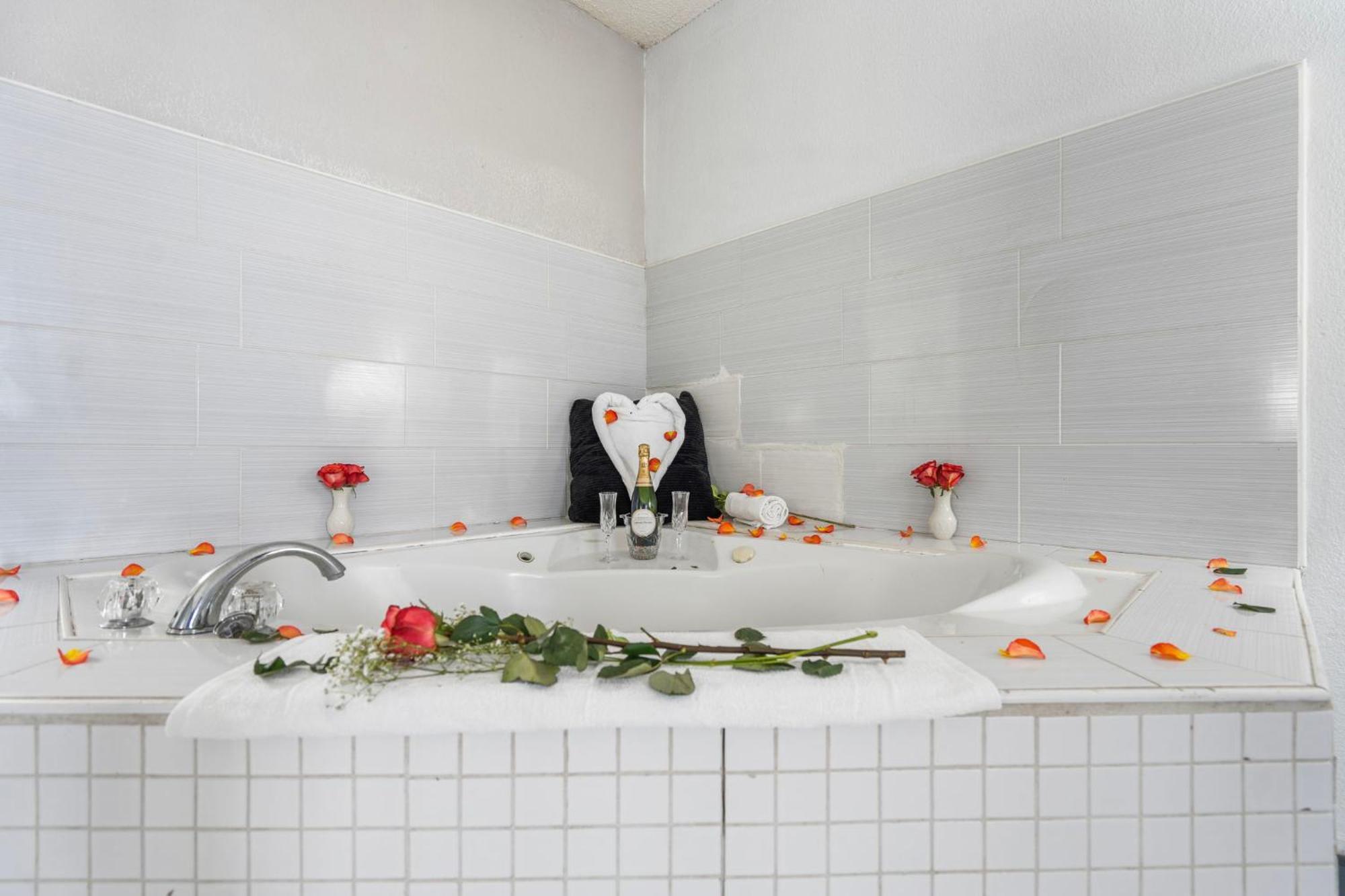 Budgetel Inns & Suites Augusta Downtown 706-945-1238 Buitenkant foto